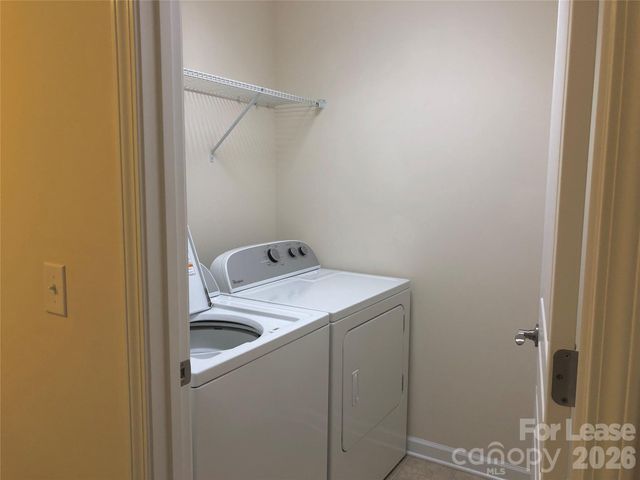 6032 Carrollton Lane, Charlotte, NC 28210