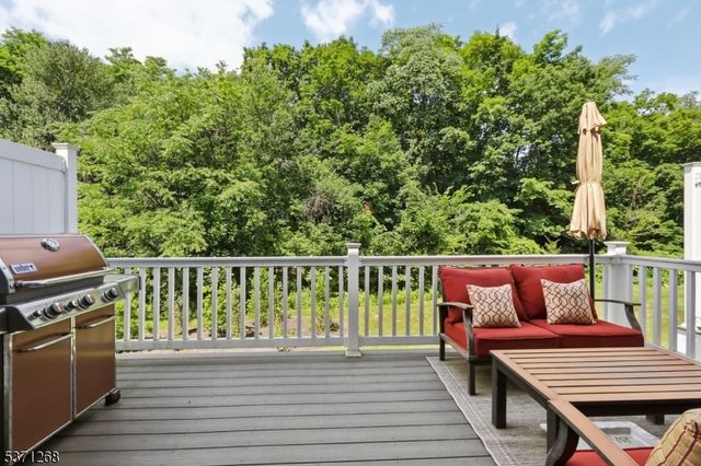 53 Cranberry Ln, Montvale Boro, NJ 07645