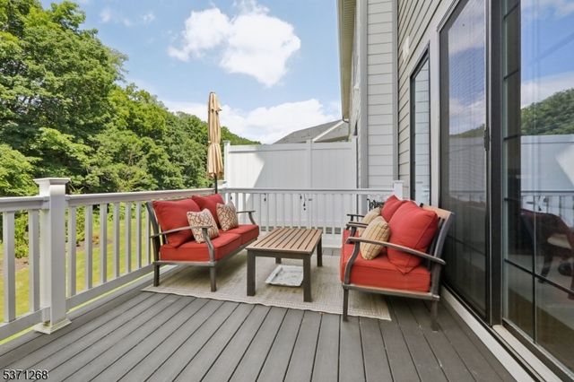53 Cranberry Ln, Montvale Boro, NJ 07645