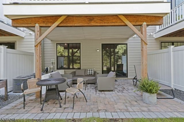 53 Cranberry Ln, Montvale Boro, NJ 07645
