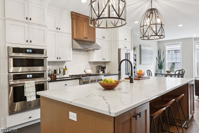 53 Cranberry Ln, Montvale Boro, NJ 07645