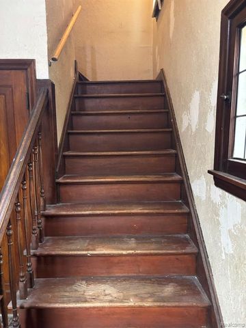 6058 Harrell Street, Detroit, MI 48213