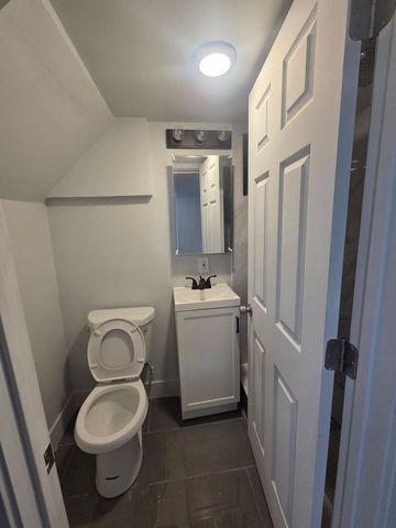 9144 S Dobson Avenue, Chicago, IL 60619