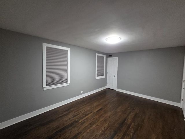 9144 S Dobson Avenue, Chicago, IL 60619