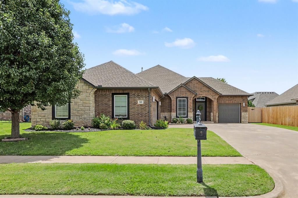 908 NW 186th Street, Edmond, OK 73012