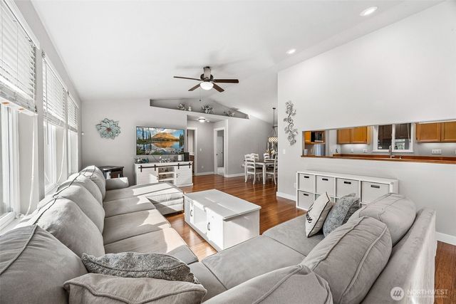 15817 198th Avenue E, Bonney Lake, WA 98391