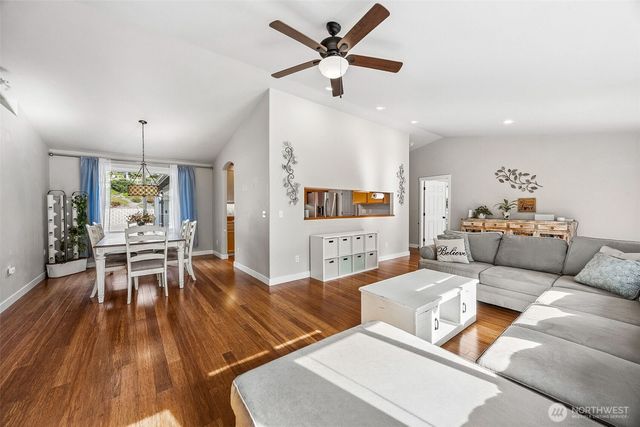 15817 198th Avenue E, Bonney Lake, WA 98391