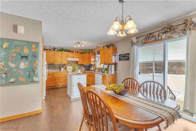 704 Black Bear Run, Lagrange, OH 44050