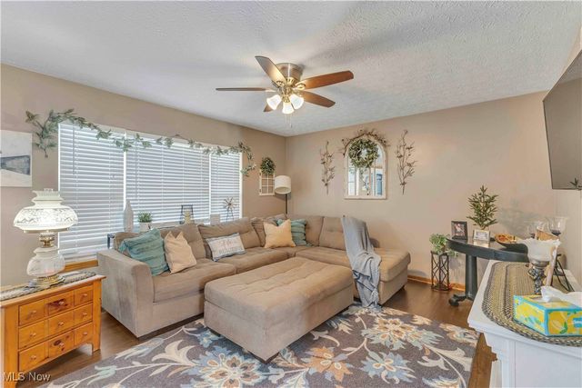 704 Black Bear Run, Lagrange, OH 44050