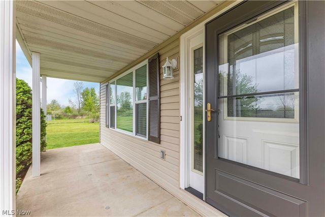 704 Black Bear Run, Lagrange, OH 44050