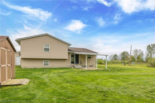 704 Black Bear Run, Lagrange, OH 44050