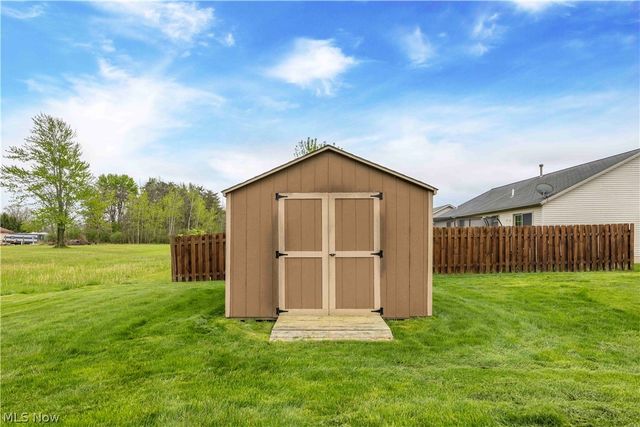 704 Black Bear Run, Lagrange, OH 44050