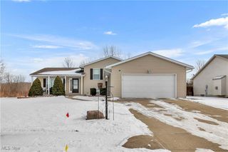 704 Black Bear Run, Lagrange, OH 44050