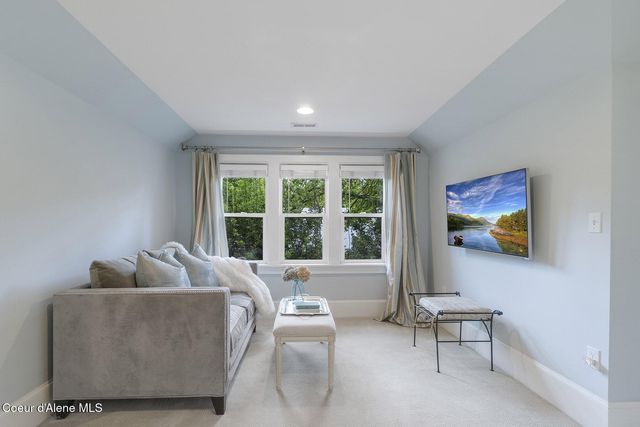 306 S Huron Ave, Sandpoint, ID 83864