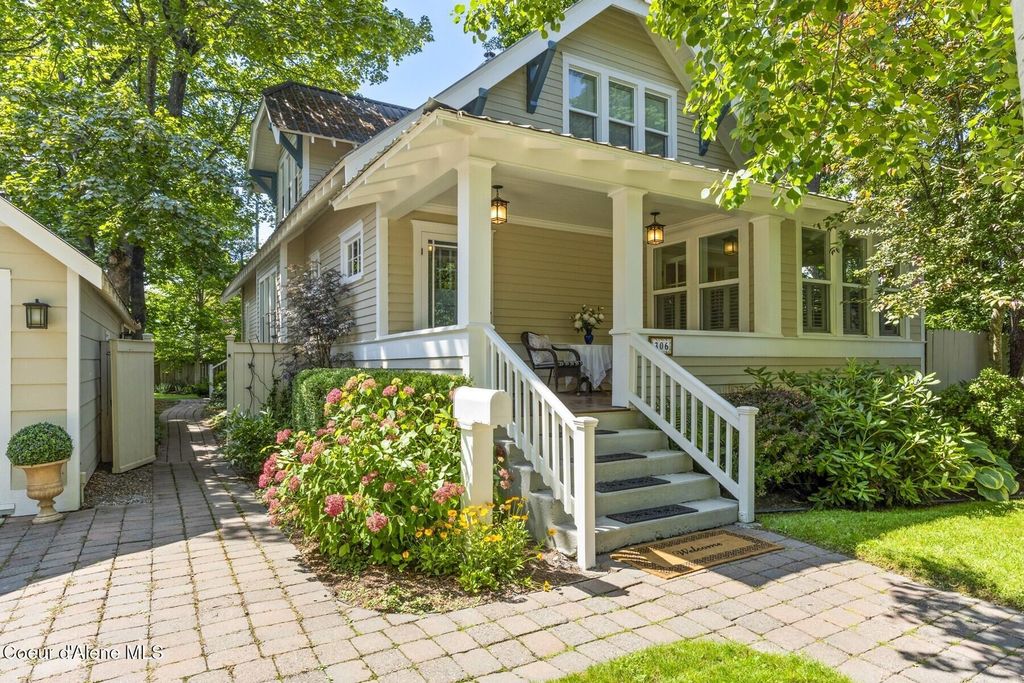 306 S Huron Ave, Sandpoint, ID 83864