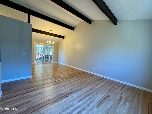 3 Dorsman Drive, Clifton Park, NY 12065