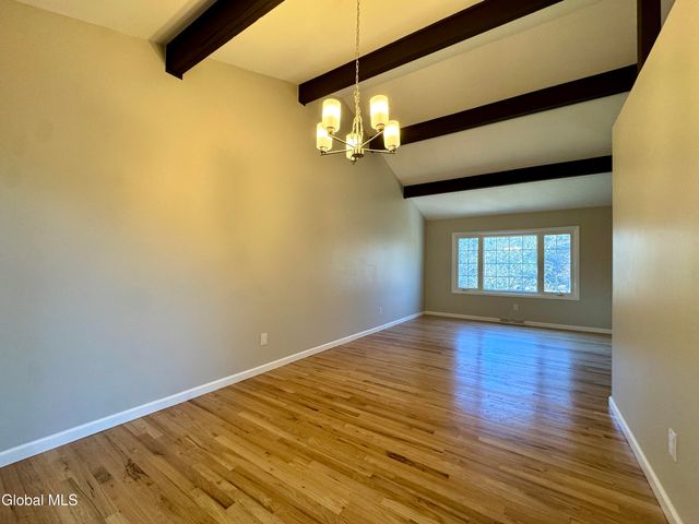 3 Dorsman Drive, Clifton Park, NY 12065