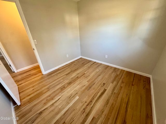 3 Dorsman Drive, Clifton Park, NY 12065