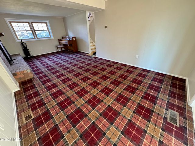 3 Dorsman Drive, Clifton Park, NY 12065