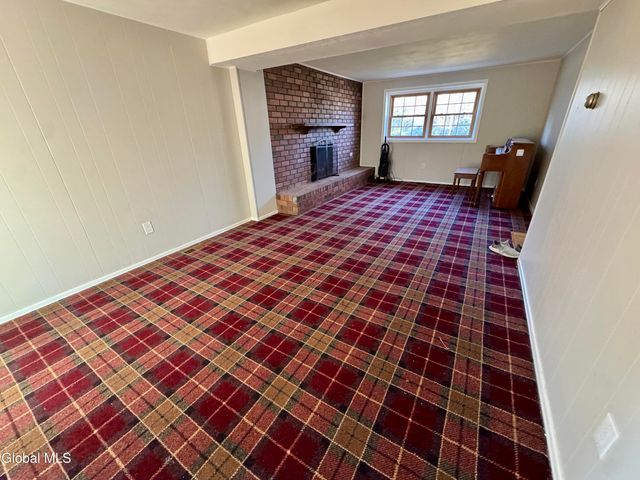 3 Dorsman Drive, Clifton Park, NY 12065