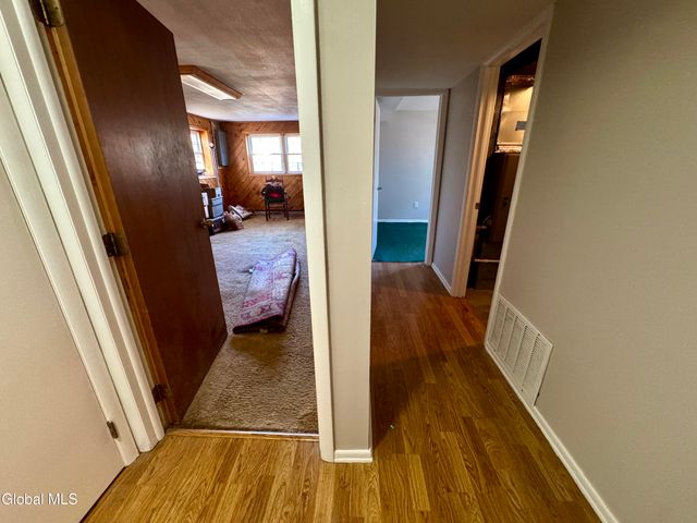 3 Dorsman Drive, Clifton Park, NY 12065