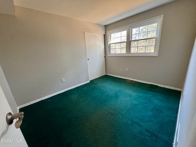 3 Dorsman Drive, Clifton Park, NY 12065