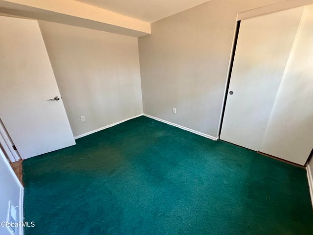 3 Dorsman Drive, Clifton Park, NY 12065