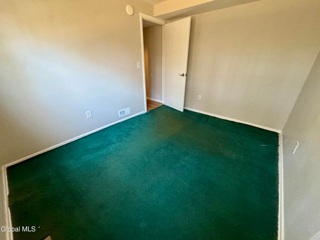 3 Dorsman Drive, Clifton Park, NY 12065