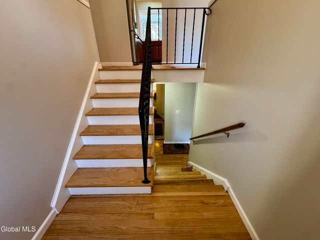 3 Dorsman Drive, Clifton Park, NY 12065