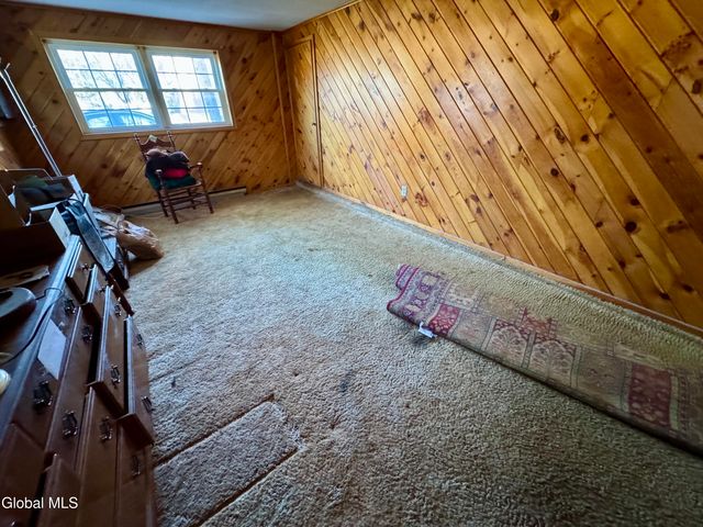 3 Dorsman Drive, Clifton Park, NY 12065