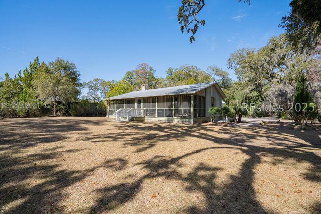 155 Bull Point Dr, Seabrook, SC 29940