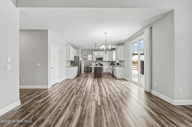 792 Wilkshire Drive, Waterville, OH 43566