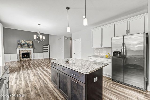 792 Wilkshire Drive, Waterville, OH 43566