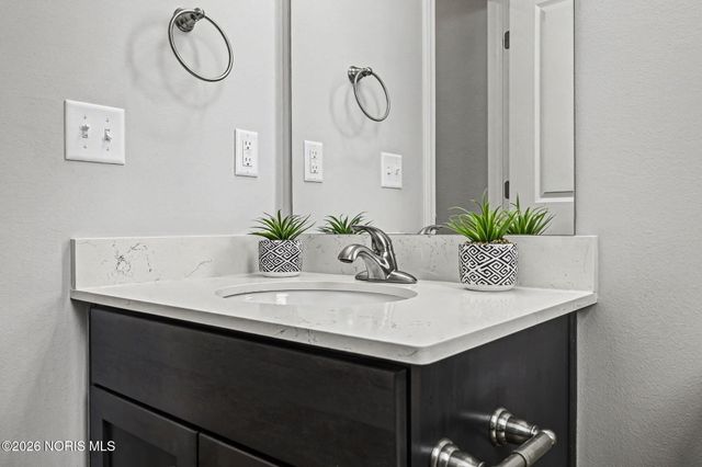 792 Wilkshire Drive, Waterville, OH 43566