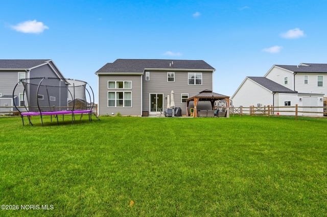 792 Wilkshire Drive, Waterville, OH 43566