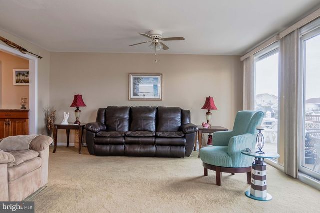 17 S ENSIGN DR, Tuckerton, NJ 08087