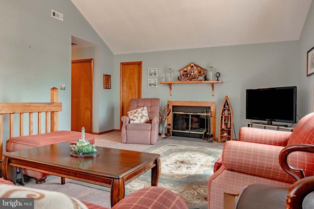 17 S ENSIGN DR, Tuckerton, NJ 08087