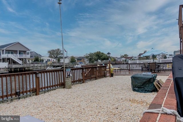 17 S ENSIGN DR, Tuckerton, NJ 08087