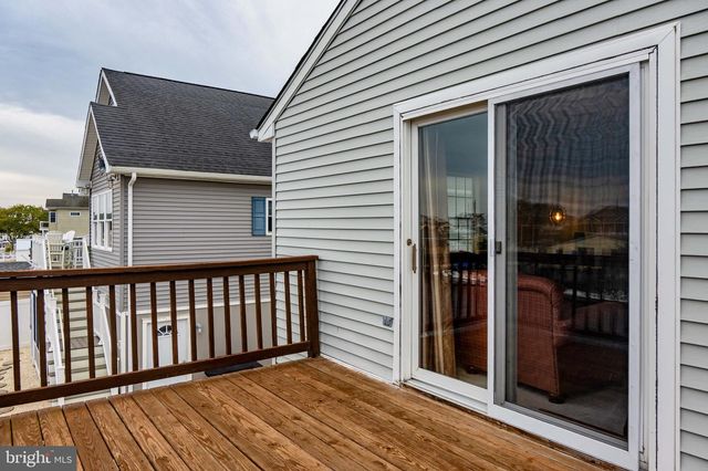 17 S ENSIGN DR, Tuckerton, NJ 08087