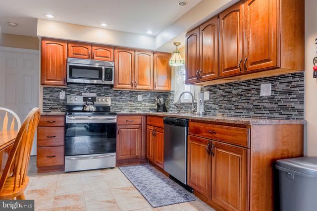 17 S ENSIGN DR, Tuckerton, NJ 08087