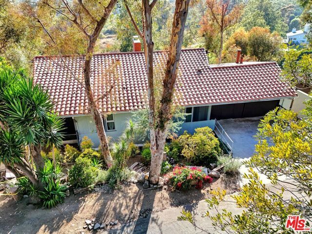 3557 Serra Road, Malibu, CA 90265