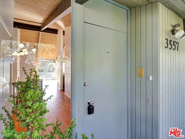 3557 Serra Road, Malibu, CA 90265
