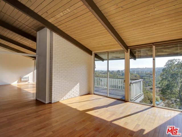 3557 Serra Road, Malibu, CA 90265