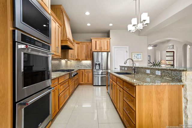 1257 Magnum, New Braunfels, TX 78132