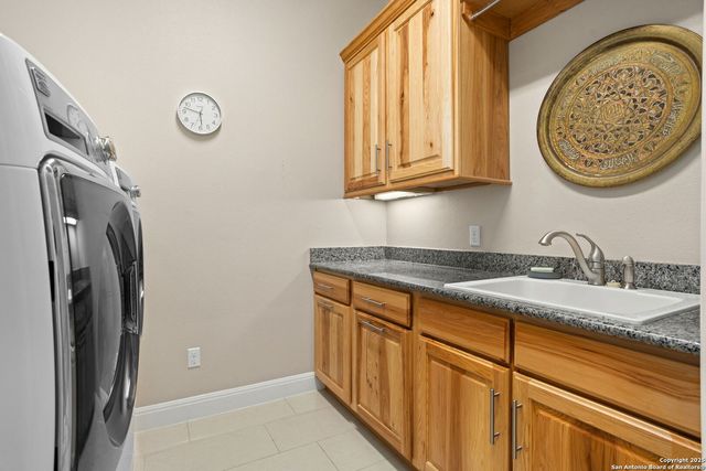 1257 Magnum, New Braunfels, TX 78132