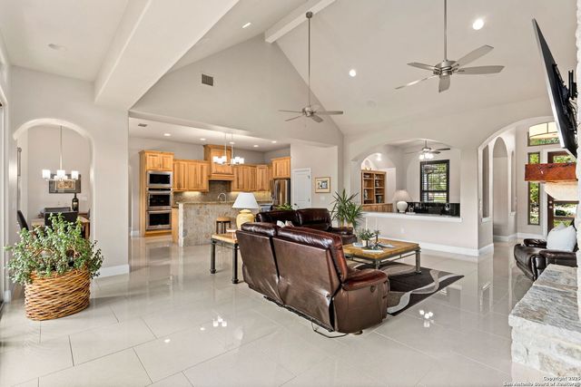 1257 Magnum, New Braunfels, TX 78132