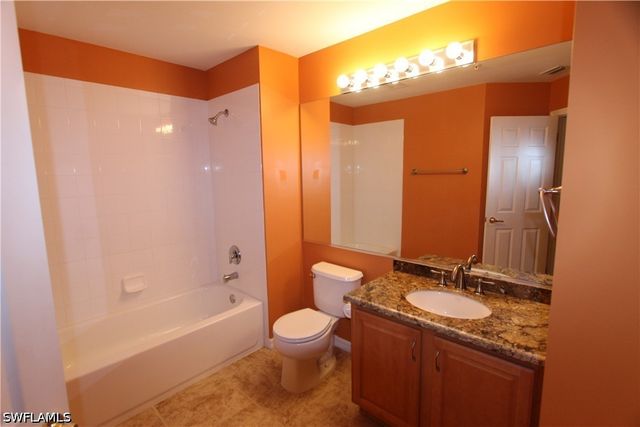 1056 Hampton CIR, Naples, FL 34105