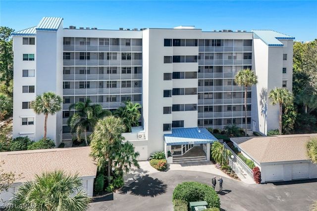 270 Naples Cove DR 3205, Naples, FL 34110