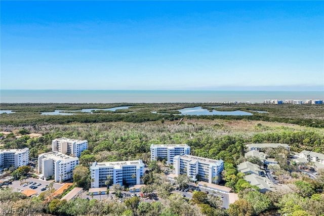 270 Naples Cove DR 3205, Naples, FL 34110