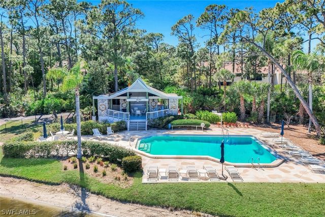 270 Naples Cove DR 3205, Naples, FL 34110